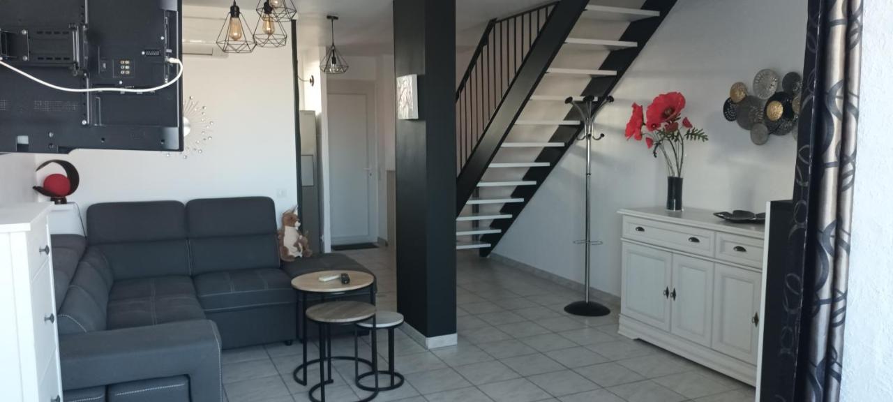 Ferienwohnung Le Queirele Le Lavandou Exterior foto