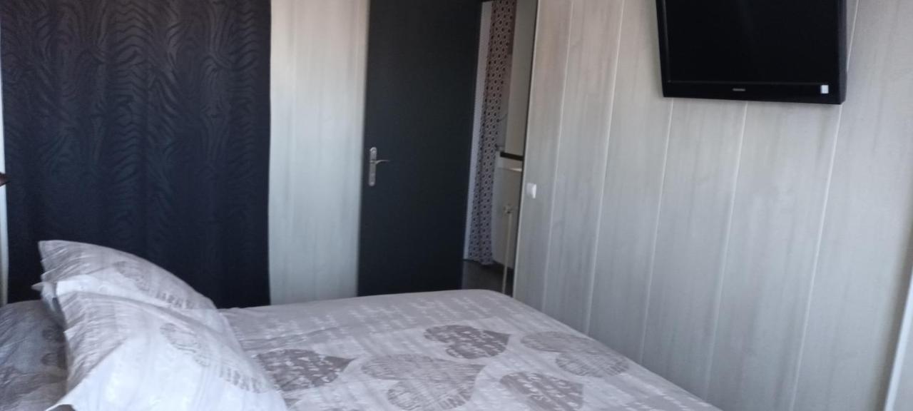 Ferienwohnung Le Queirele Le Lavandou Exterior foto