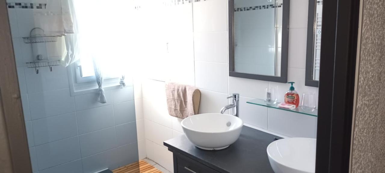Ferienwohnung Le Queirele Le Lavandou Exterior foto